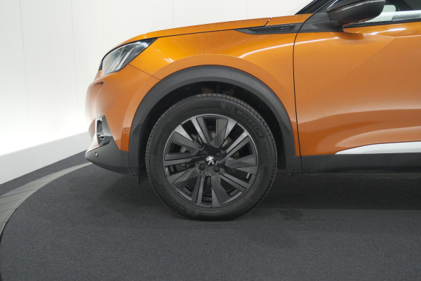 Peugeot e-2008 EV GT Pack 50 kWh | 92,6% SOH | Panoramadak | Adaptieve Cruise Control | Alcantara Bekleding