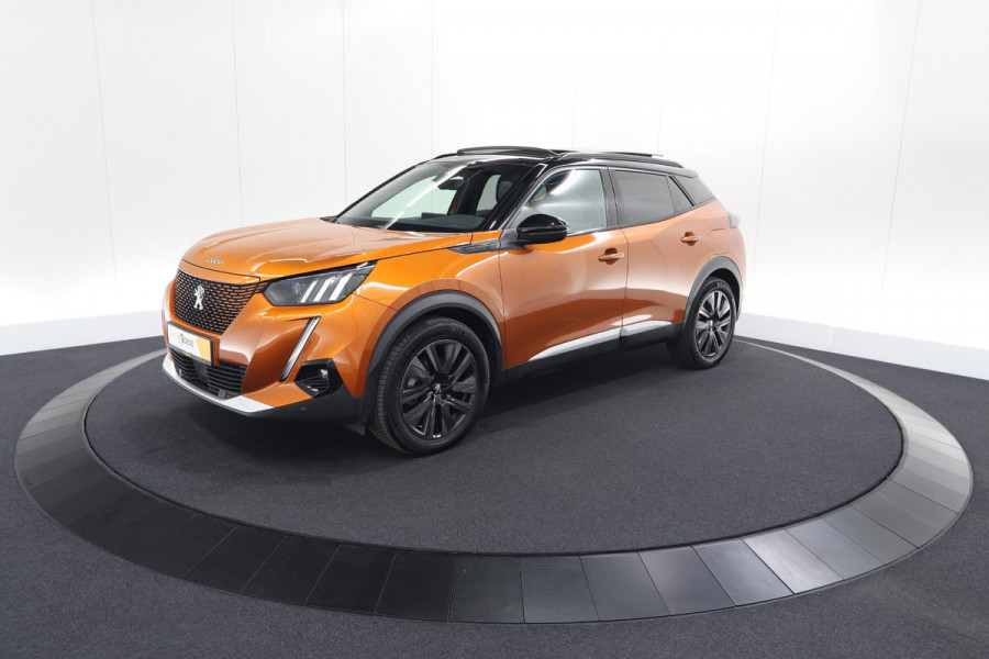Peugeot e-2008 EV GT Pack 50 kWh | 92,6% SOH | Panoramadak | Adaptieve Cruise Control | Alcantara Bekleding