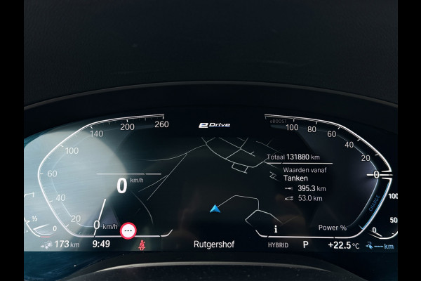 BMW 5 Serie 545e xDrive M-Sport | Trekhaak | 19 inch | Camera | ACC | Carplay | Dealer onderhouden | Stuurwiel verwarmd