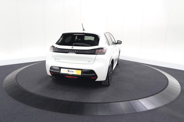 Peugeot e-208 EV GT 50 kWh | 93,7% SOH | Black Pack | Dodehoekdetectie | Camera | Apple Carplay