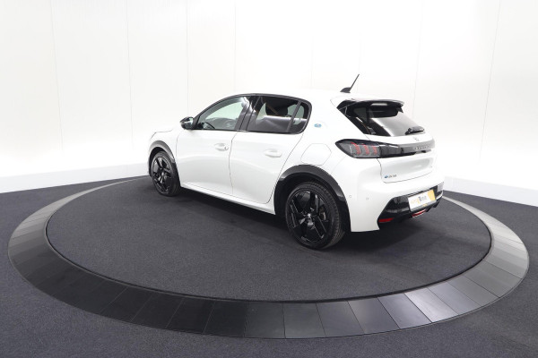 Peugeot e-208 EV GT 50 kWh | 93,7% SOH | Black Pack | Dodehoekdetectie | Camera | Apple Carplay