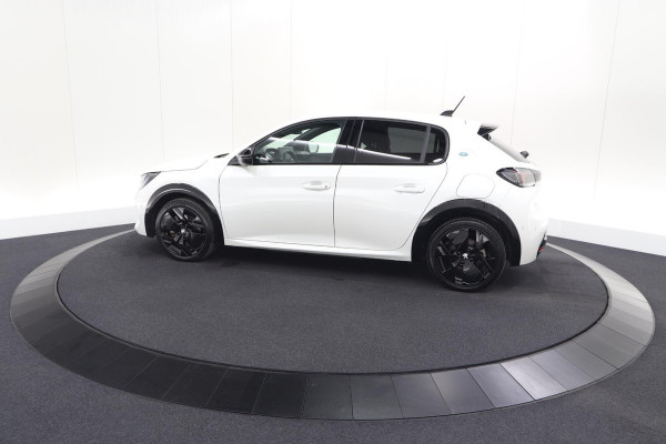 Peugeot e-208 EV GT 50 kWh | 93,7% SOH | Black Pack | Dodehoekdetectie | Camera | Apple Carplay