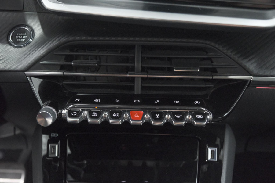 Peugeot e-208 EV GT 50 kWh | 93,7% SOH | Black Pack | Dodehoekdetectie | Camera | Apple Carplay