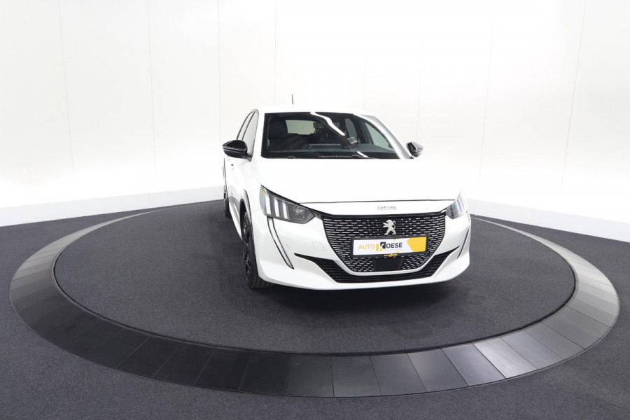 Peugeot e-208 EV GT 50 kWh | 93,7% SOH | Black Pack | Dodehoekdetectie | Camera | Apple Carplay