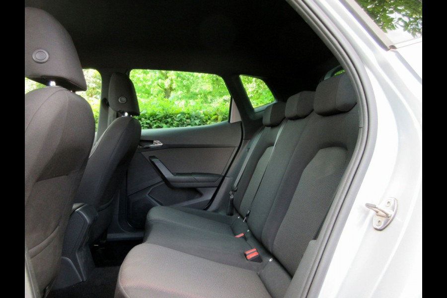 Seat Arona 1.0 TSI Xcellence Automaat * Led * Navi * Camera *