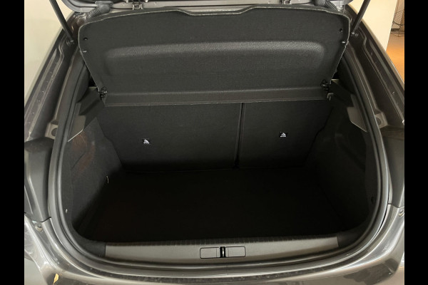 Peugeot 208 1.2 PureTech Active Pack AIRCO NAVI CRUISE BLUETOOTH MULTI STUUR ELEK RAMEN CENT VERG VELGEN ZEER NETTE AUTO