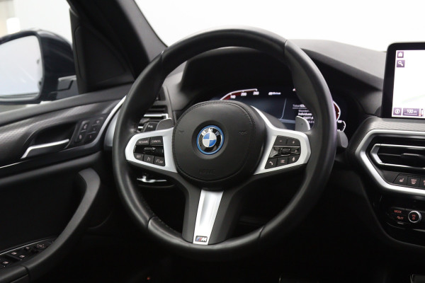 BMW X3 xDrive30e High Executive M-Sport 293 PK PHEV, Panoramadak, Memory, Camera