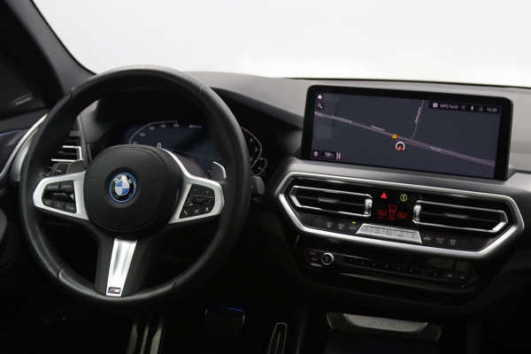 BMW X3 xDrive30e High Executive M-Sport 293 PK PHEV, Panoramadak, Memory, Camera