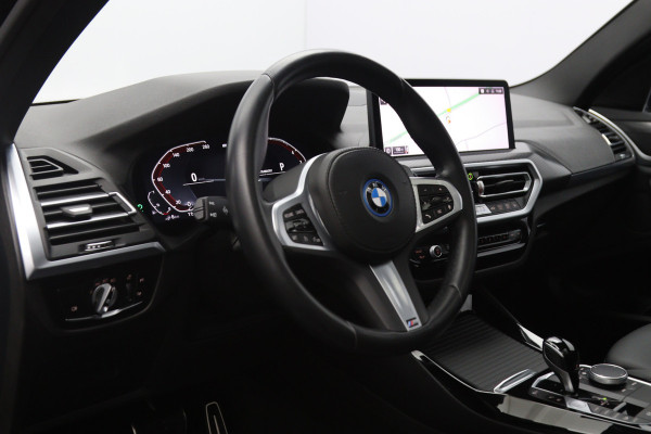 BMW X3 xDrive30e High Executive M-Sport 293 PK PHEV, Panoramadak, Memory, Camera