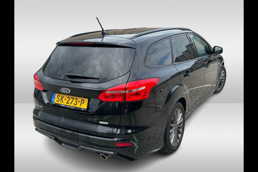 Ford FOCUS Wagon 1.5 ST-Line / Distr.riem VV / Camera / Navigatie / Parkeerhulp achter / 17'' / Cruise Control