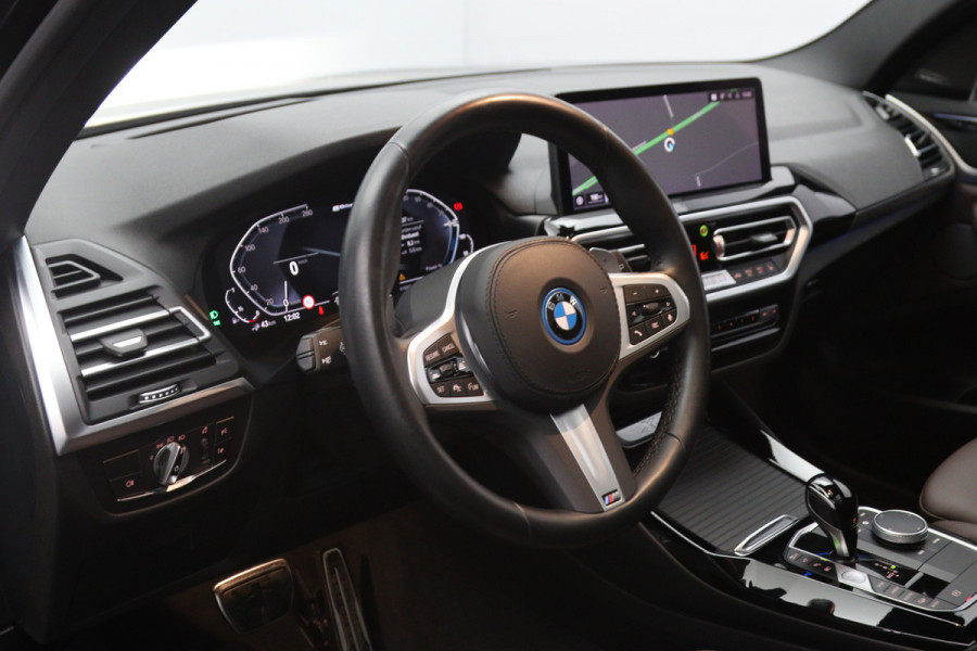 BMW X3 xDrive30e High Executive 293 PK M-Sport PHEV, Panoramadak, Adap. Cruise Control, H/K Sound, Memory