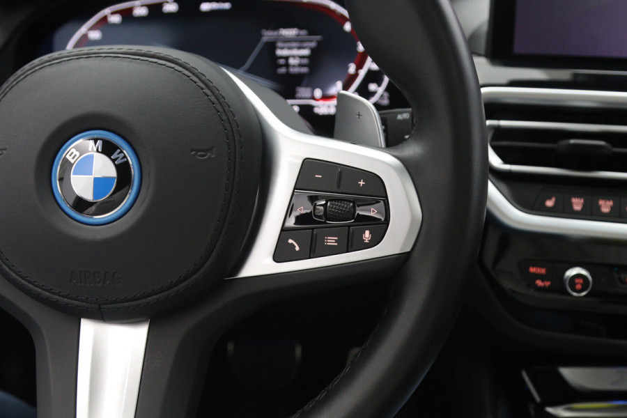 BMW X3 xDrive30e High Executive 293 PK M-Sport PHEV, Panoramadak, Adap. Cruise Control, H/K Sound, Memory