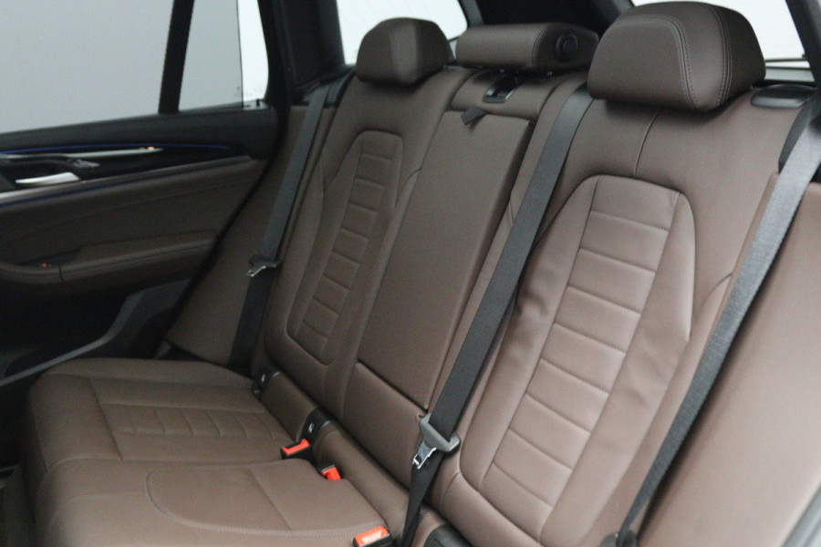 BMW X3 xDrive30e High Executive 293 PK M-Sport PHEV, Panoramadak, Adap. Cruise Control, H/K Sound, Memory