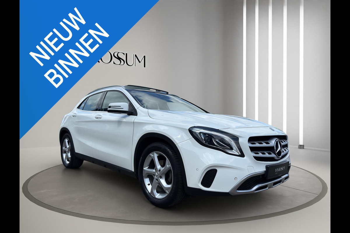 Mercedes-Benz GLA 180 Premium | Pano | Leder sportstoelen | Camera | 18" | Cruise |