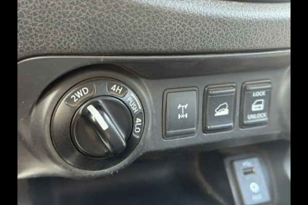 Nissan Navara 2.3 dCi N-Connecta King Cab 4WD - 1e eigenaar