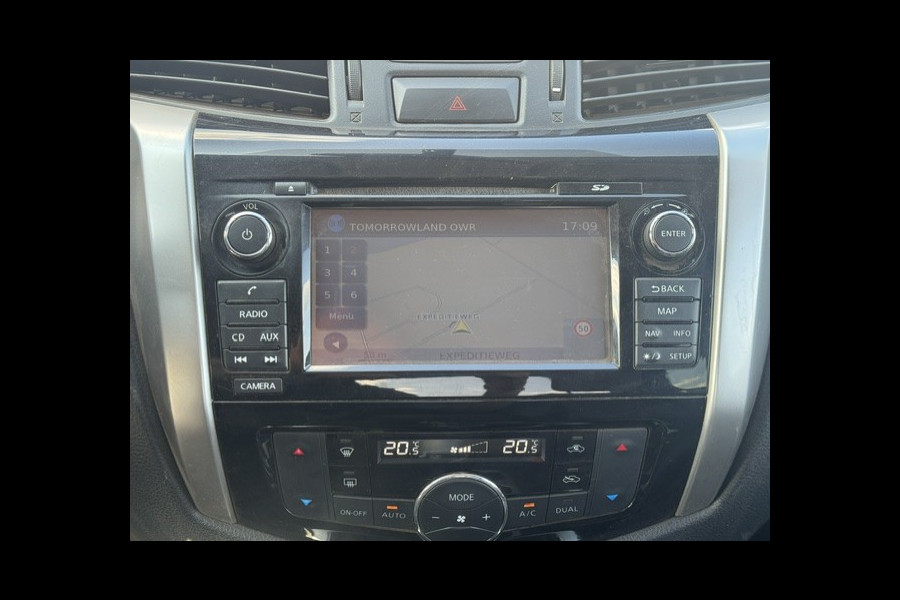 Nissan Navara 2.3 dCi N-Connecta King Cab 4WD - 1e eigenaar