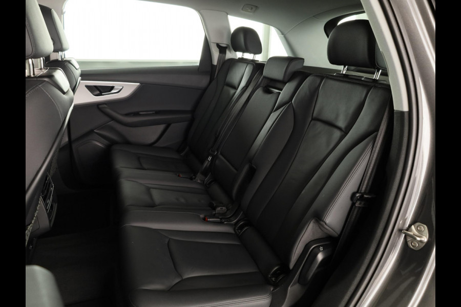Audi Q7 55 TFSI e quattro Pro Line 340pk | Panoramadak | Parkeercamera | Lederen bekleding | Elektrisch verstelbare en verwarmbare voorstoelen |