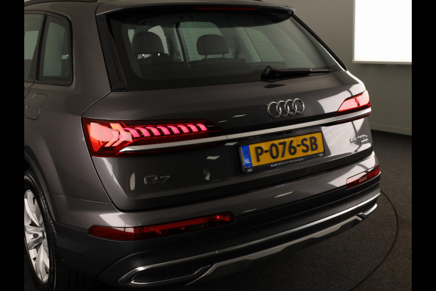 Audi Q7 55 TFSI e quattro Pro Line 340pk | Panoramadak | Parkeercamera | Lederen bekleding | Elektrisch verstelbare en verwarmbare voorstoelen |