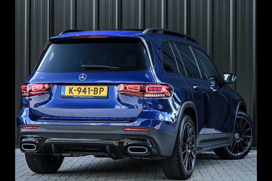 Mercedes-Benz Glb 250 4MATIC Premium Plus AMG Line | NL-Auto | Panoramdak | 360 Camera | Carbon Interieur | Memory Seats | Distronic | Ambiance Interieur | Trekhaak |