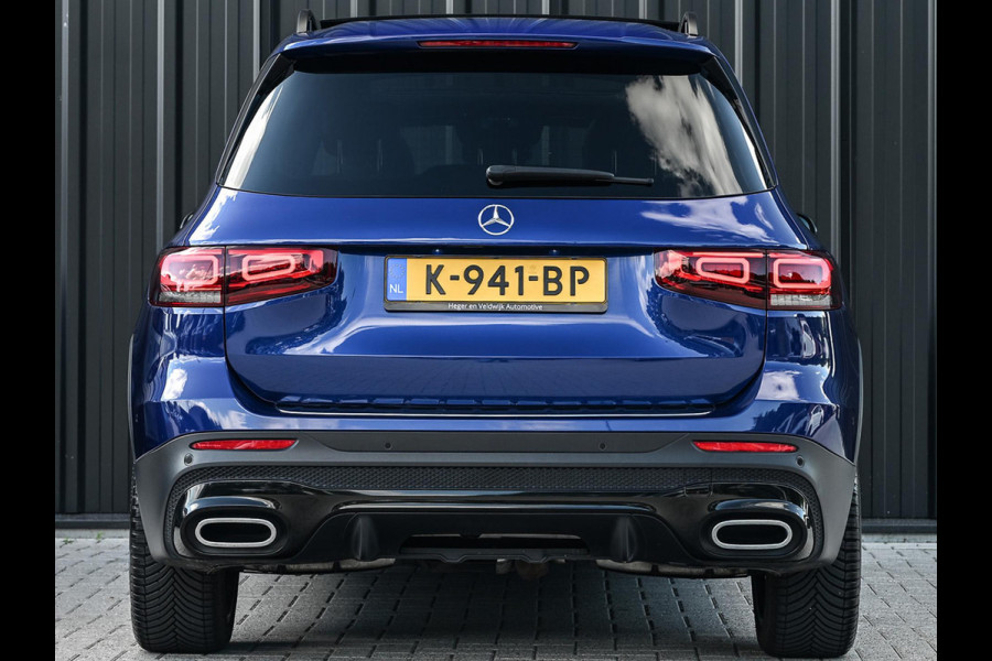 Mercedes-Benz Glb 250 4MATIC Premium Plus AMG Line | NL-Auto | Panoramdak | 360 Camera | Carbon Interieur | Memory Seats | Distronic | Ambiance Interieur | Trekhaak |