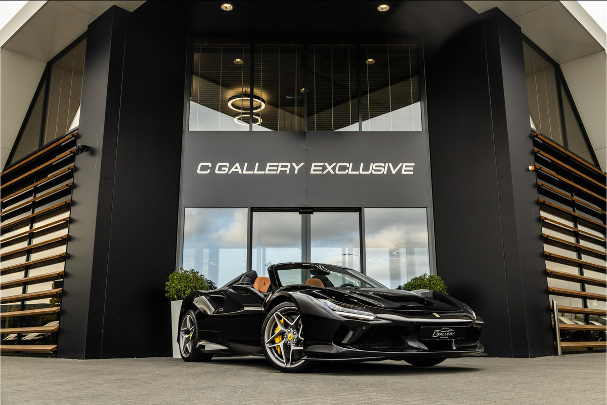 Ferrari F8 Spider 3.9 V8 HELE - Nero Daytona | Passenger Display | Lift | Alcantara