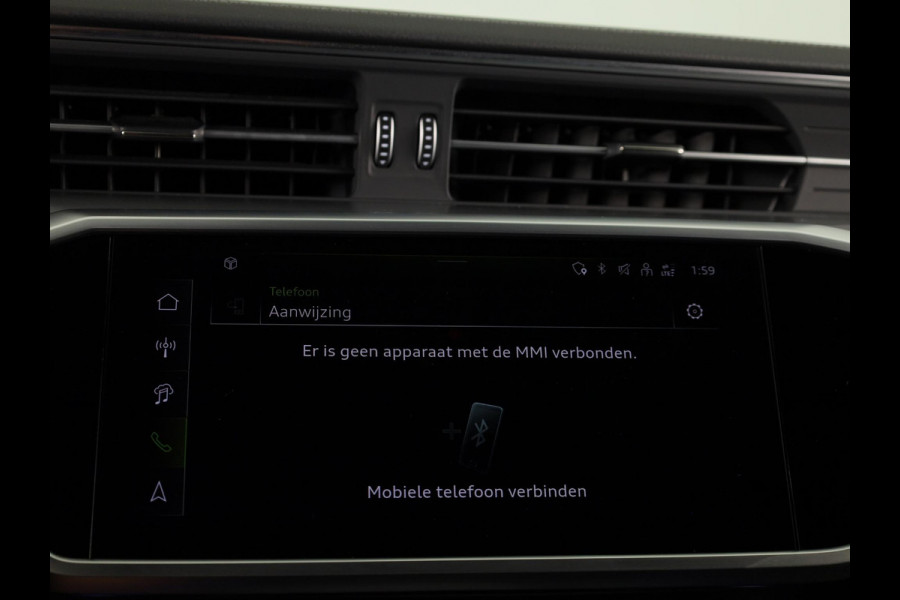 Audi A6 Avant 40 TFSI S edition Competition 204pk | Panoramadak | Verwarmbare voorstoelen | Parkeercamera | S-line interieur