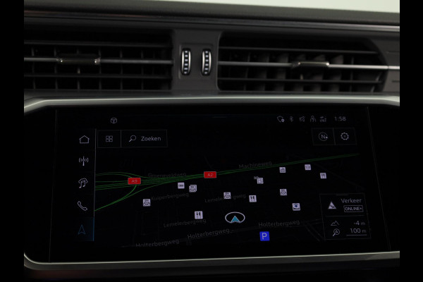 Audi A6 Avant 40 TFSI S edition Competition 204pk | Panoramadak | Verwarmbare voorstoelen | Parkeercamera | S-line interieur