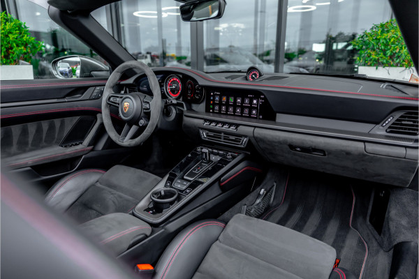 Porsche 911 Cabrio 3.0 Carrera GTS - Sport Chrono + | Bose | Memory | 360 Camera