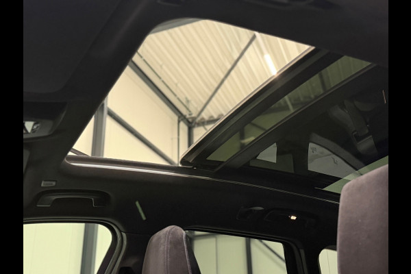 BMW X1 SDrive20i M Sport Pano Sportstoelen ACC Trekhaak Navi LED Camera Carplay