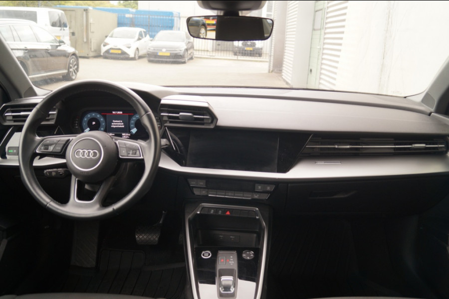 Audi A3 30 TFSI 110pk Automaat Pro Line -ECC-CARPLAY-TREKHAAK-