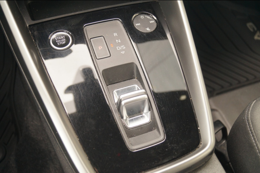 Audi A3 30 TFSI 110pk Automaat Pro Line -ECC-CARPLAY-TREKHAAK-