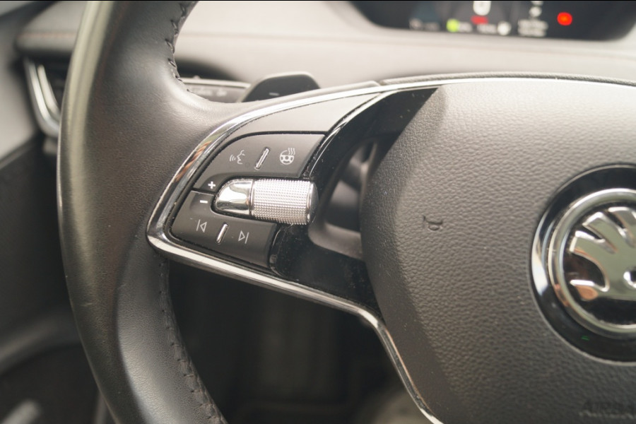 Škoda ENYAQ iV 80 204pk 77kWh -SOH93%-PANO-TREKHAAK-ECC-PDC-