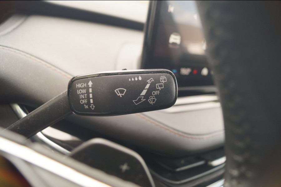 Škoda ENYAQ iV 80 204pk 77kWh -SOH93%-PANO-TREKHAAK-ECC-PDC-