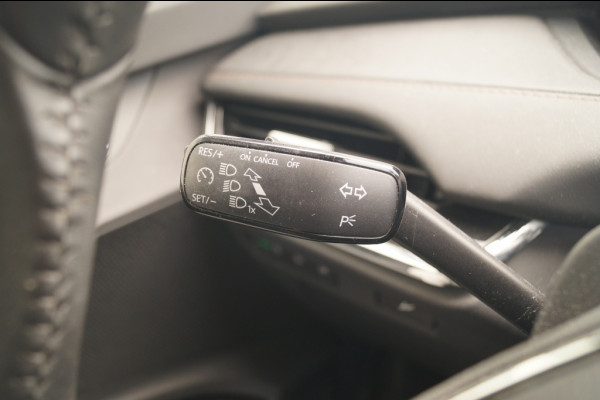 Škoda ENYAQ iV 80 204pk 77kWh -SOH93%-PANO-TREKHAAK-ECC-PDC-