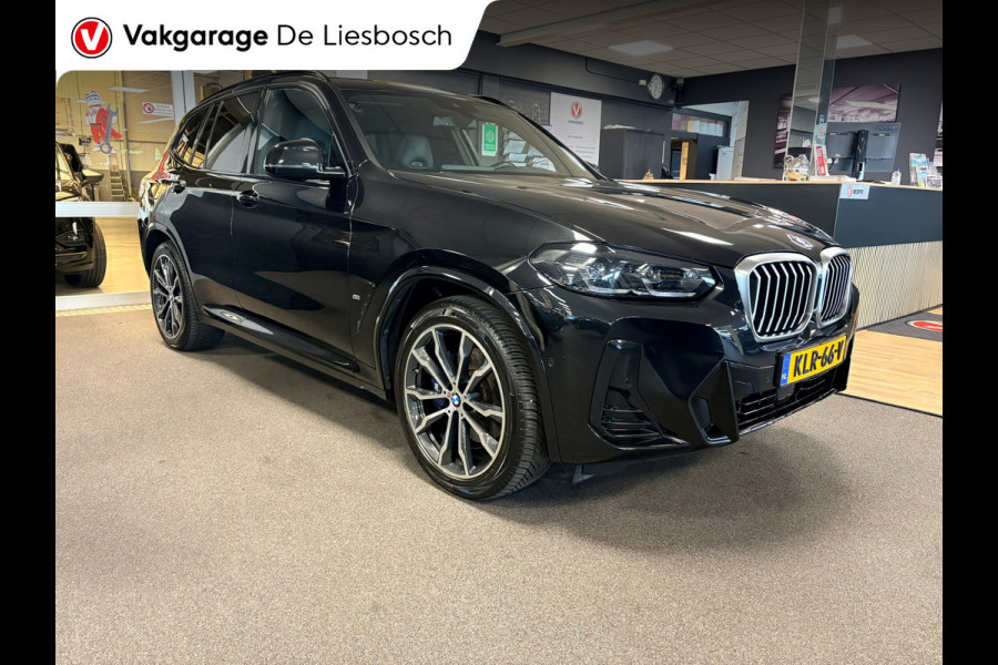 BMW X3 XDrive30e High Executive M-sport / panoramadak / head-up / Leder-sportstoelen / cruisecontrol / led