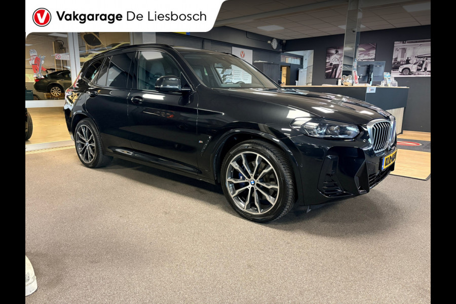 BMW X3 XDrive30e High Executive M-sport / panoramadak / head-up / Leder-sportstoelen / cruisecontrol / led
