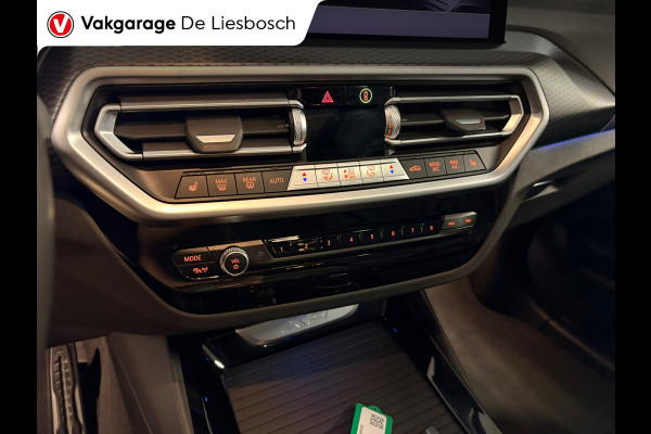 BMW X3 XDrive30e High Executive M-sport / panoramadak / head-up / Leder-sportstoelen / cruisecontrol / led