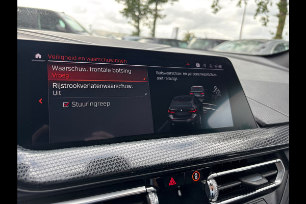 BMW 1-serie 118i Executive Edition | M Pakket | Leer | Apple Carplay | Sfeerverlichting | Parkeersensoren