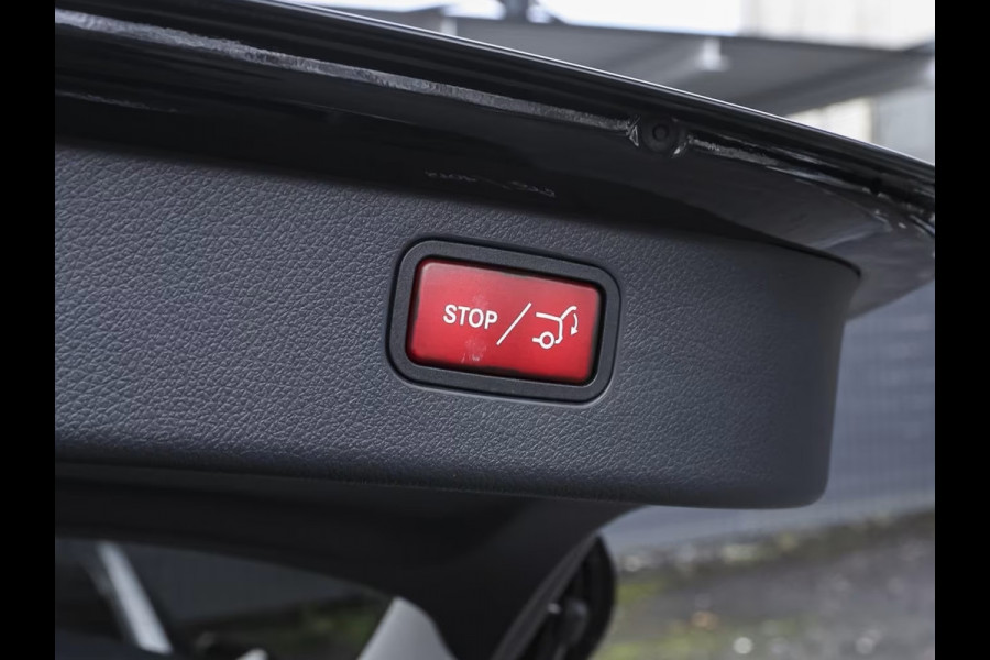Mercedes-Benz C-Klasse Estate 300e AMG ** HIGH LED, NAVI+, PANO, TREKH, WINTER & SPIEGEL-PACK ** UNFALLFREI - Ex. MB-AG ** ** INFORMEER OOK NAAR ONZE AANTREKKELIJKE FINANCIAL-LEASE TARIEVEN **