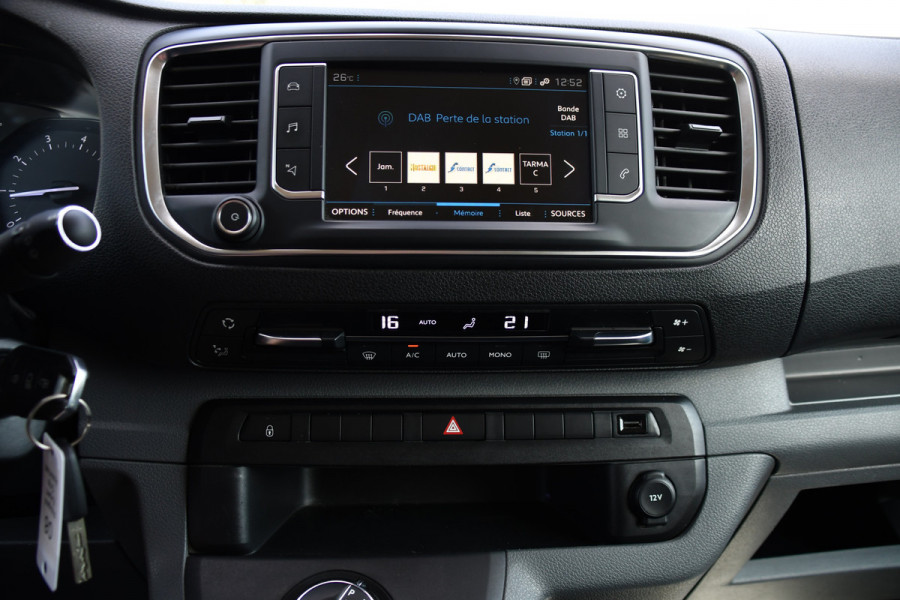 Peugeot Expert 2.0 BlueHDI 180 L3 DC PB Edition 360 Camera, Cruise, Carplay, 2 x Schuifdeur, 177pk, Automaat, Trekhaak, Multimedia, Clima, Uniek!
