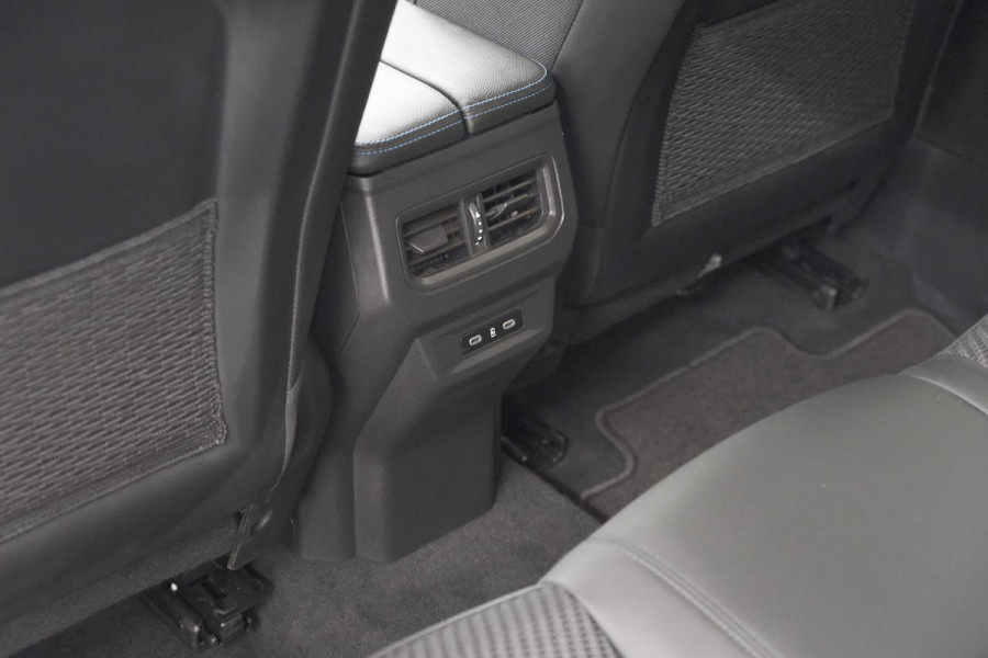 Renault Austral 1.2 E-Tech Full Hybrid 200 Esprit Alpine | 360 Camera | Adaptieve Cruise Control | Matrix Koplampen | Elektrische Kofferklep