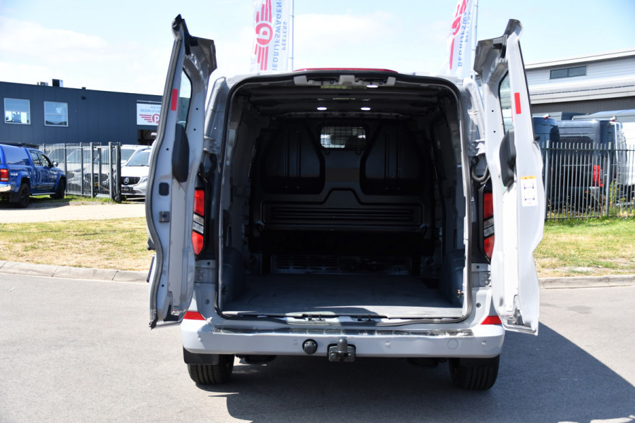 Ford Transit Custom 300 2.0 TDCI L1H1 Limited PB Edition Adaptieve Cruise, Camera, Carplay, 170pk, Stoelverwarming, LED, Automaat, Uniek!