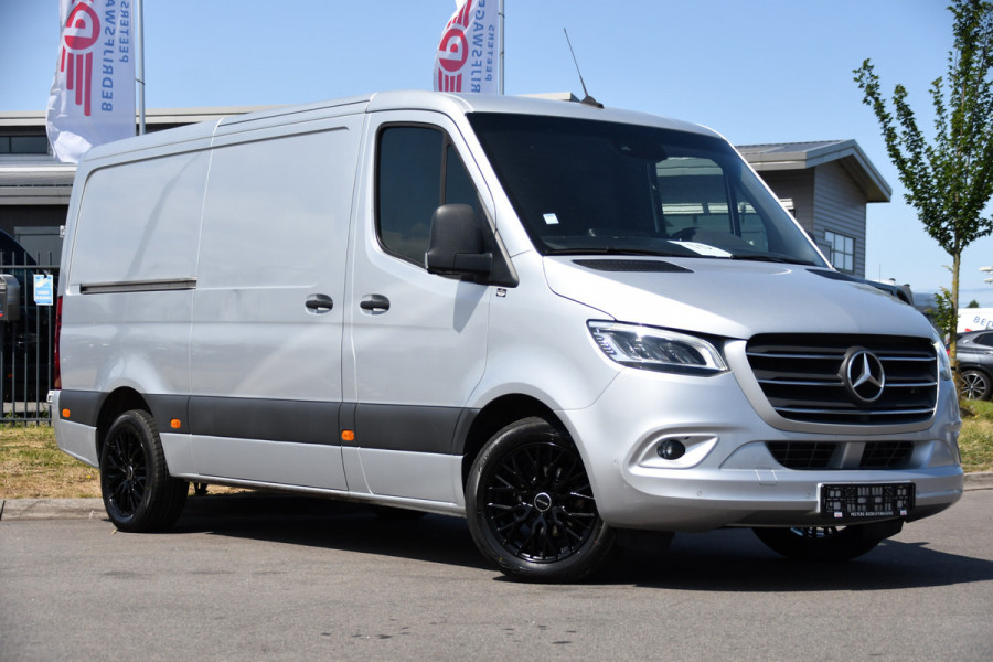 Mercedes-Benz Sprinter 319 V6 3.0 CDI L2H1 PB Edition 360 Camera, Adaptieve Cruise, Carplay, 3500kg Trekhaak, LED, 10,5'' Mbux, Sensoren, Leder, Stoelverwarming, Uniek!
