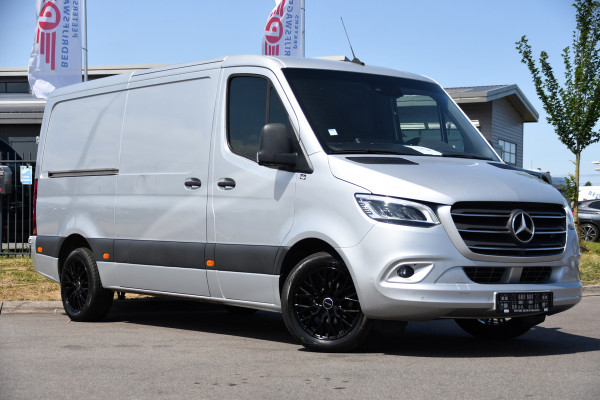 Mercedes-Benz Sprinter 319 V6 3.0 CDI L2H1 PB Edition 360 Camera, Adaptieve Cruise, Carplay, 3500kg Trekhaak, LED, 10,5'' Mbux, Sensoren, Leder, Stoelverwarming, Uniek!