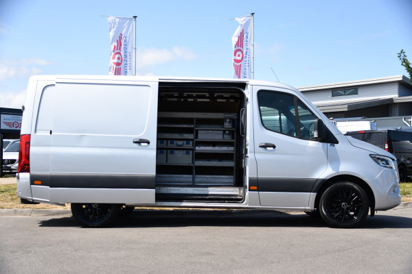 Mercedes-Benz Sprinter 319 V6 3.0 CDI L2H1 PB Edition 360 Camera, Adaptieve Cruise, Carplay, 3500kg Trekhaak, LED, 10,5'' Mbux, Sensoren, Leder, Stoelverwarming, Uniek!