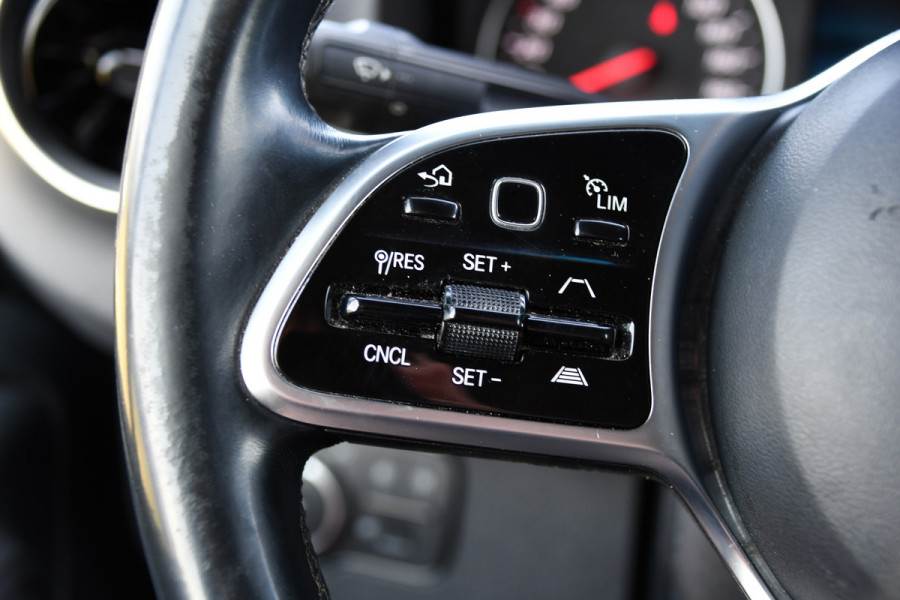 Mercedes-Benz Sprinter 319 V6 3.0 CDI L2H1 PB Edition 360 Camera, Adaptieve Cruise, Carplay, 3500kg Trekhaak, LED, 10,5'' Mbux, Sensoren, Leder, Stoelverwarming, Uniek!
