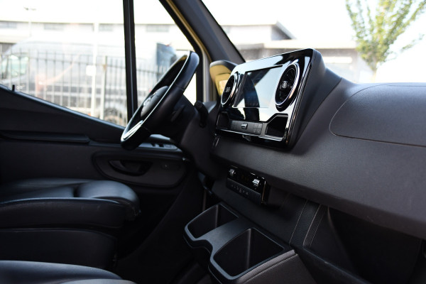 Mercedes-Benz Sprinter 319 V6 3.0 CDI L2H1 PB Edition 360 Camera, Adaptieve Cruise, Carplay, 3500kg Trekhaak, LED, 10,5'' Mbux, Sensoren, Leder, Stoelverwarming, Uniek!