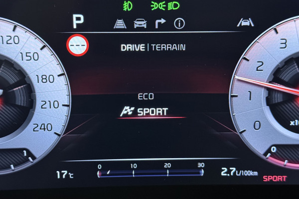 Kia Sportage 1.6 T-GDi Plug-in Hybrid AWD DynamicPlusLine (PANORAMADAK, TREKHAAK, STOEL/STUUR VERWARMING, CAMERA, ELEKTR STOELEN)