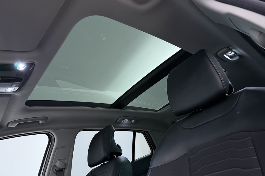 Kia Sportage 1.6 T-GDi Plug-in Hybrid AWD DynamicPlusLine (PANORAMADAK, TREKHAAK, STOEL/STUUR VERWARMING, CAMERA, ELEKTR STOELEN)