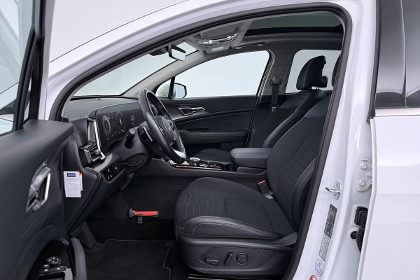 Kia Sportage 1.6 T-GDi Plug-in Hybrid AWD DynamicPlusLine (PANORAMADAK, TREKHAAK, STOEL/STUUR VERWARMING, CAMERA, ELEKTR STOELEN)